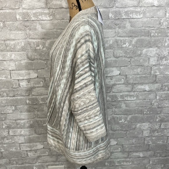 J.Jill Dovegrey Three Button Sweater - Picture 3 of 6